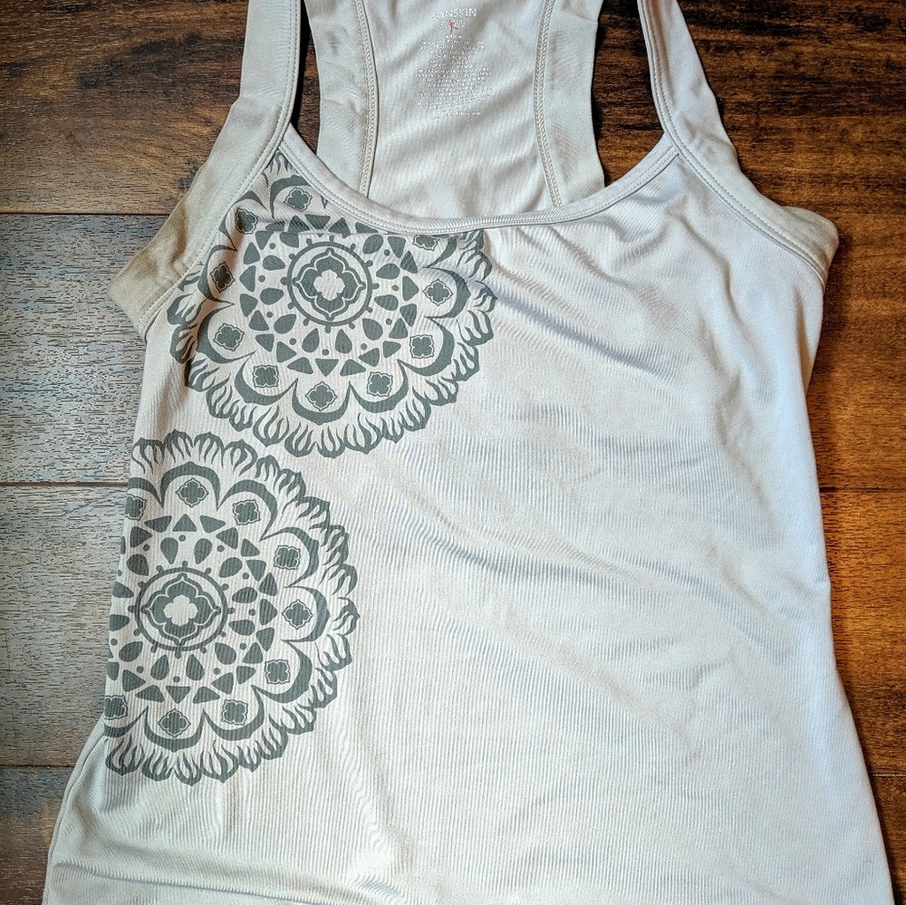 Danskin women's small workout tank top bra